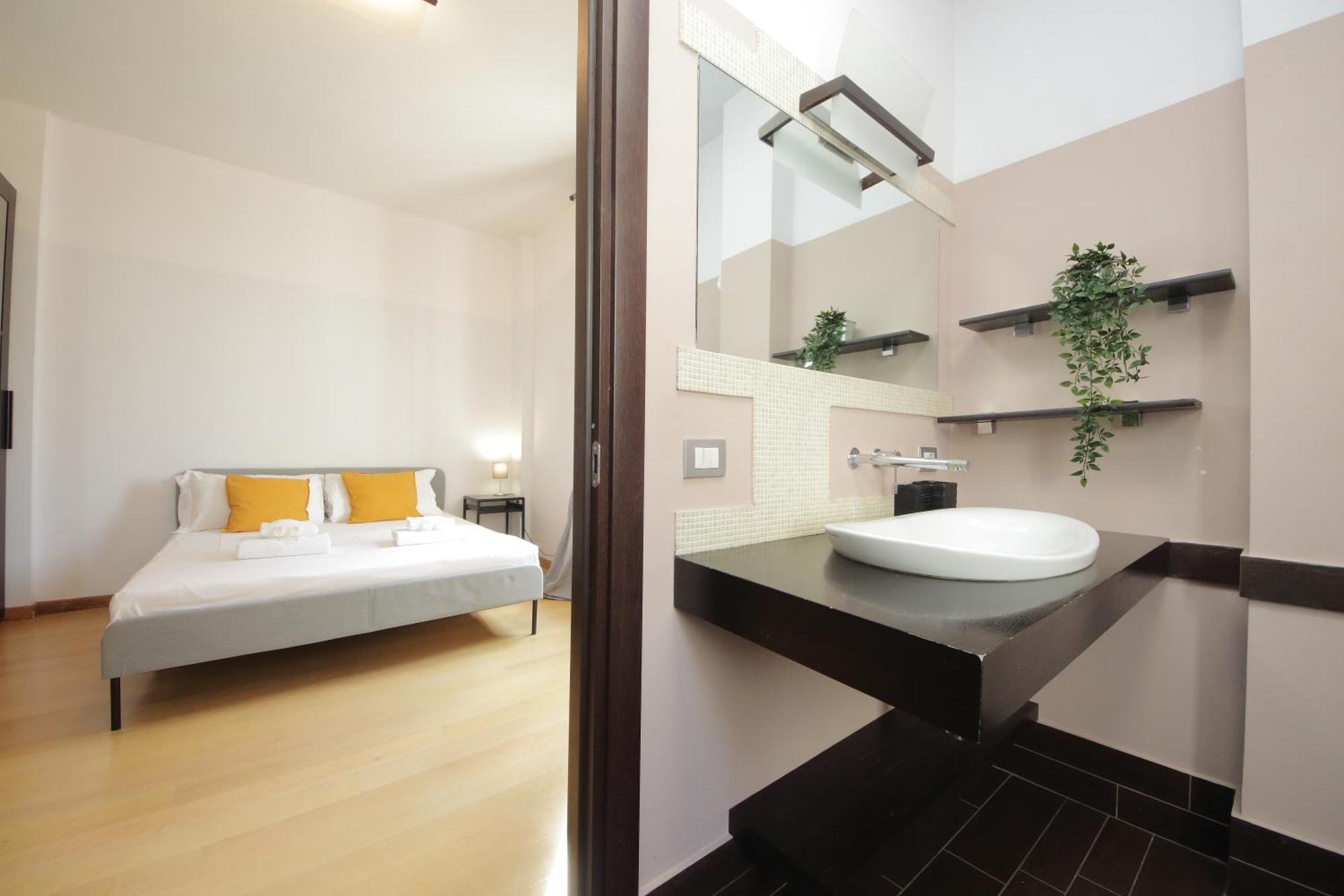 Cozy And Comfy Apartment In Piramide Metro Stop Rom Exterior foto