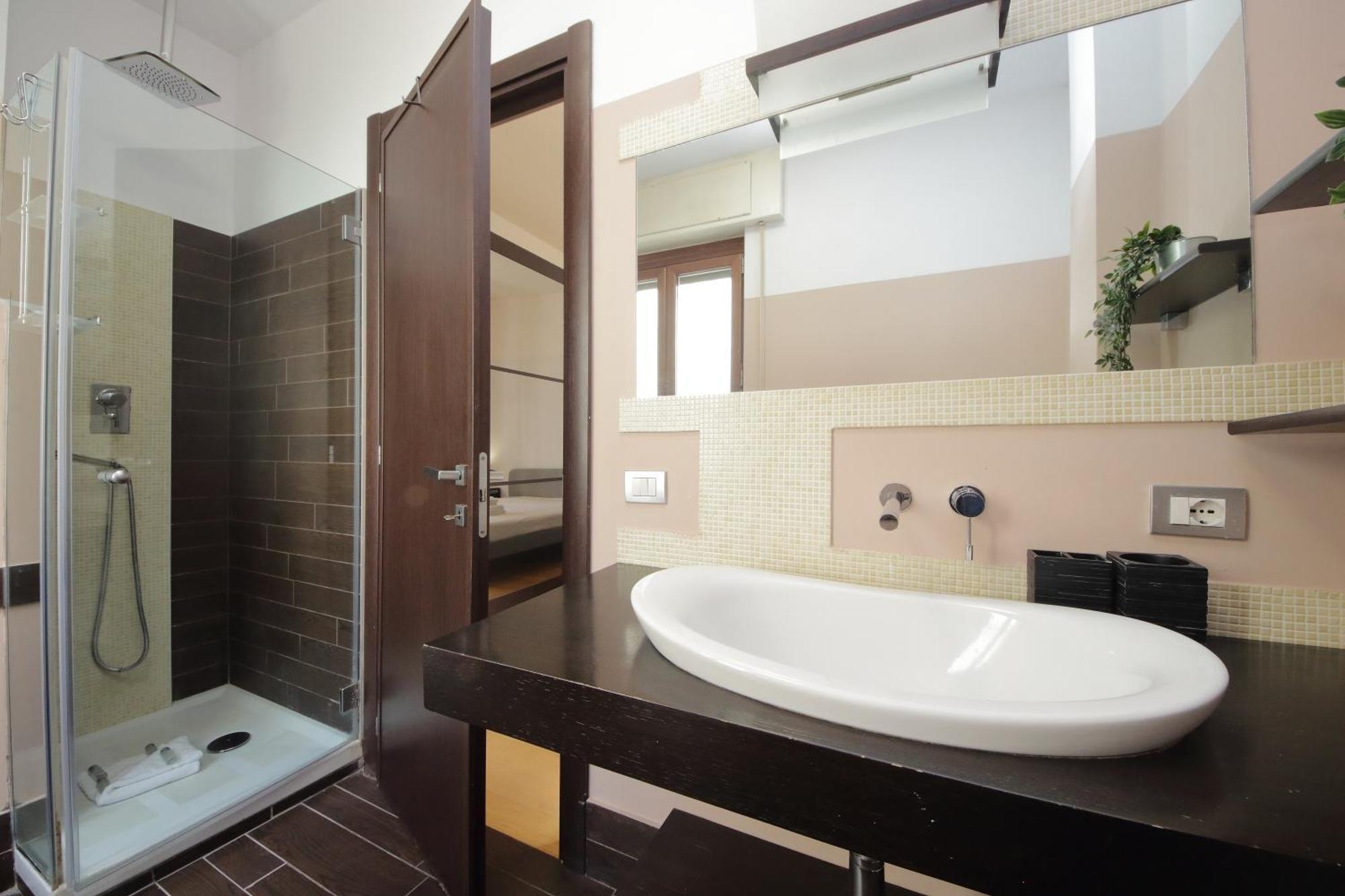 Cozy And Comfy Apartment In Piramide Metro Stop Rom Exterior foto